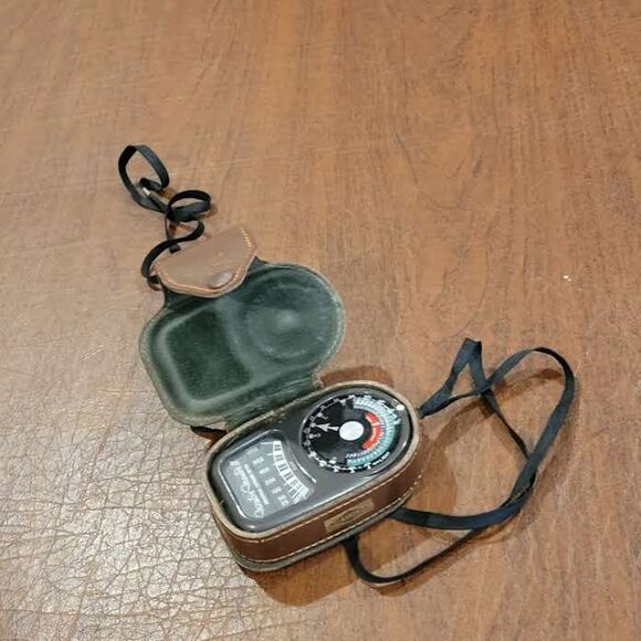 Vintage Weston Master II Universal Exposure Meter Model 735 with Leather case - Picture 2 of 11